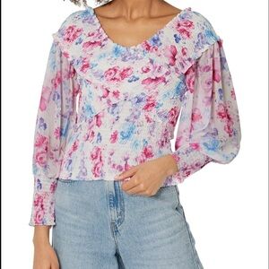 BB Dakota Womens SZ M High Floral Standards Top Smocking Spring Romantic NEW
